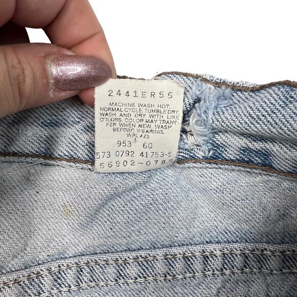 Levi’s VTG 90s 902 High Waisted Relaxed Tapered Mom Jeans 900 Series Lt Wash 16 - Picture 9 of 10